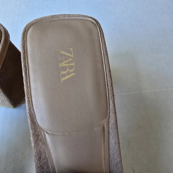 ZARA Suede Heels SIZE 41 - Picture 4 of 9